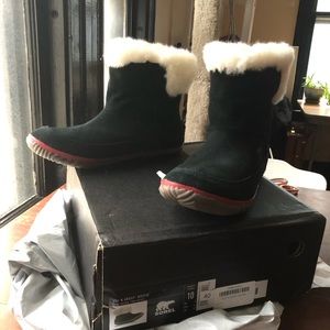 NWB Sorel Out and About Boot size 9/10